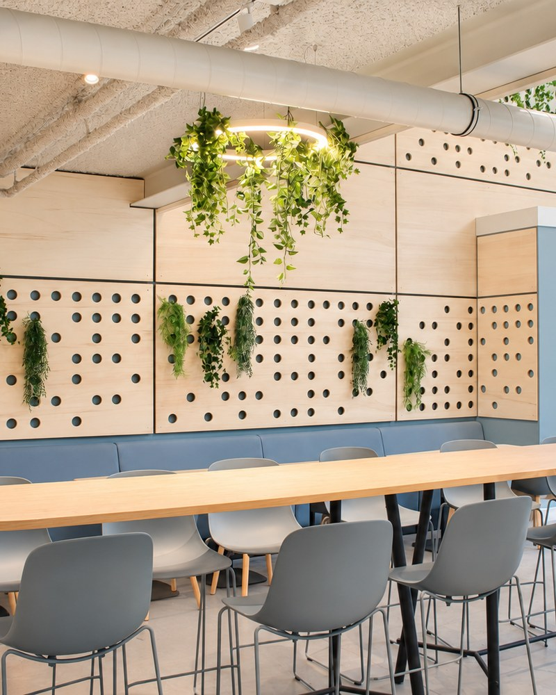 Kantine van het kantoor van Qoden in Goor